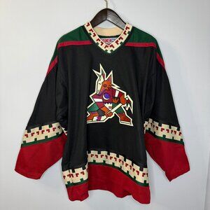 Vintage PHOENIX COYOTES Hockey Jersey CCM NHL Jersey Arizona Sz L Sz L